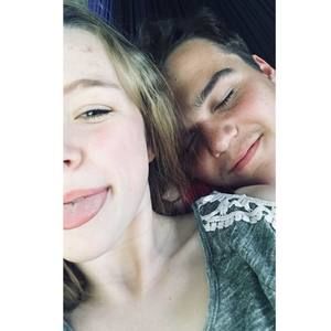 Meet your Posher, Claire